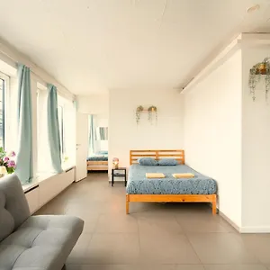 https://aspen-lodge-in-the-center-of-antwerp.brusselshotelsbook.com